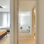 Premium Flat W/ Balcony & Pool By Hostwise 公寓