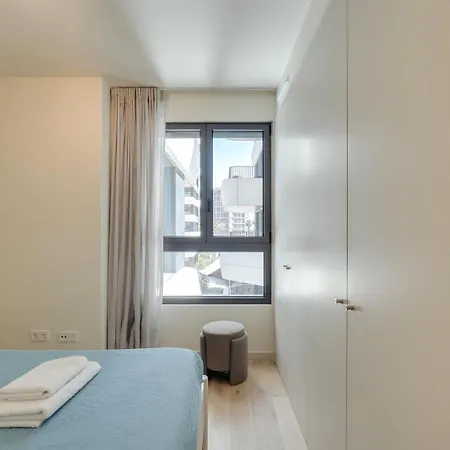 Premium Flat W/ Balcony & Pool By Hostwise דירה