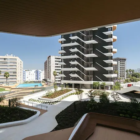 דירה Premium Flat W/ Balcony & Pool By Hostwise ליסבון