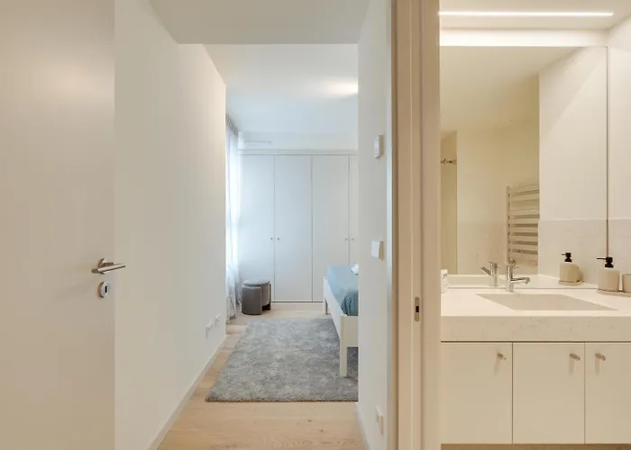 Premium Flat W/ Balcony & Pool By Hostwise 公寓 *