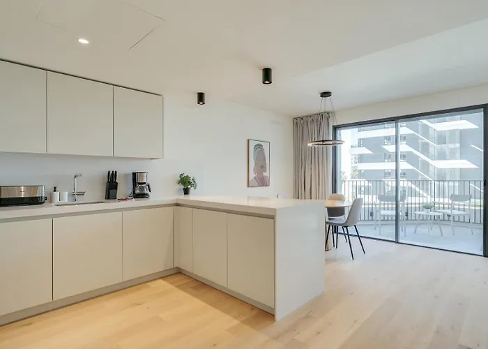 Premium Flat W/ Balcony & Pool By Hostwise 公寓 Lisboa