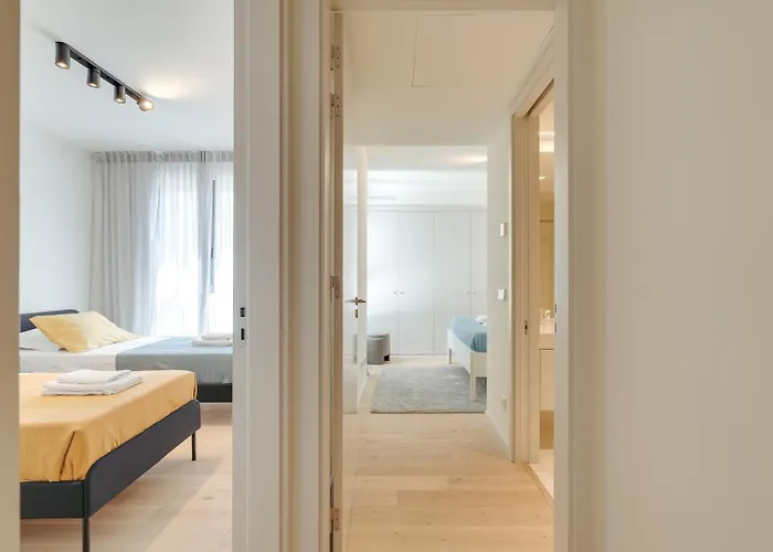 Premium Flat W/ Balcony & Pool By Hostwise 公寓