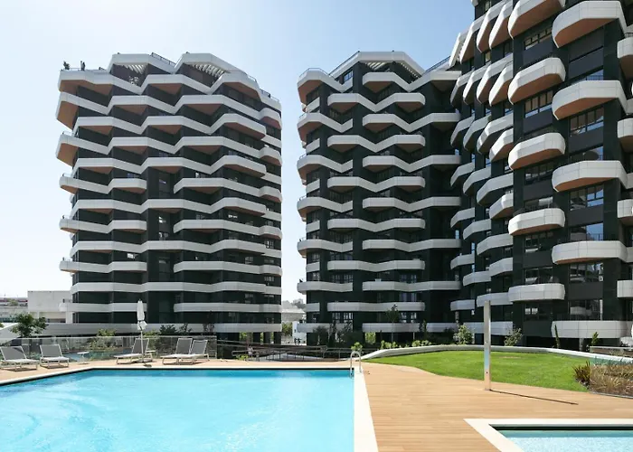 Premium Flat W/ Balcony & Pool By Hostwise *