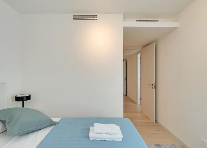 Premium Flat W/ Balcony & Pool By Hostwise * Lisboa