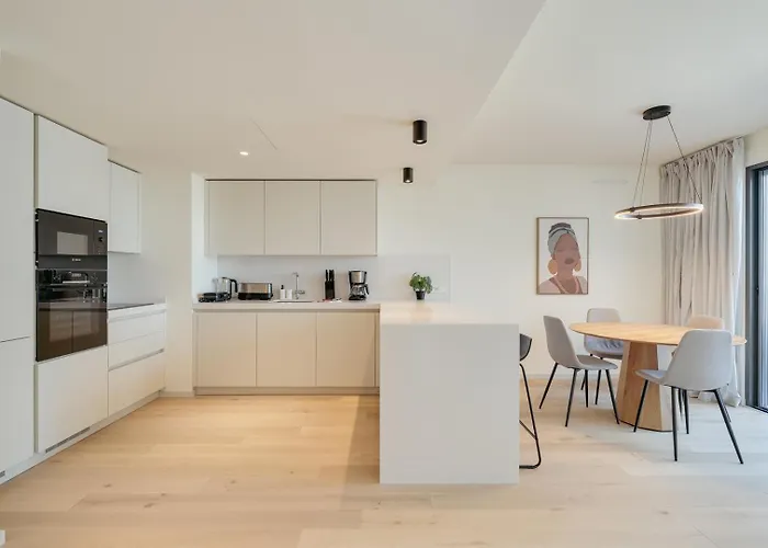 Premium Flat W/ Balcony & Pool By Hostwise