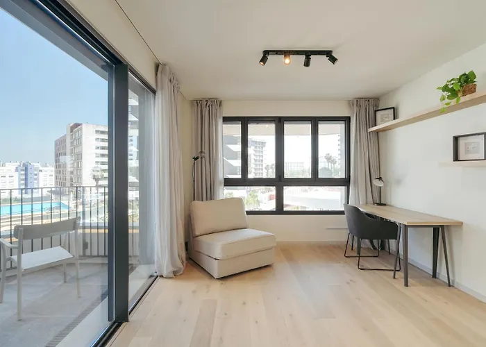 公寓 Premium Flat W/ Balcony & Pool By Hostwise *