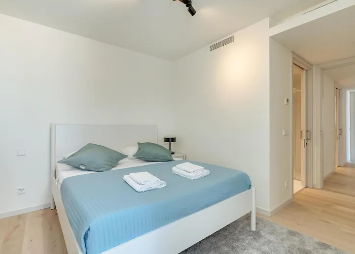 Premium Flat W/ Balcony & Pool By Hostwise 公寓 Lisboa