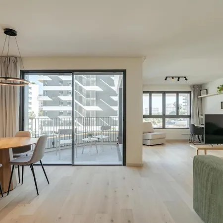 Premium Flat W/ Balcony & Pool By Hostwise Lizbona