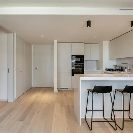 Premium Flat W/ Balcony & Pool By Hostwise Lizbona