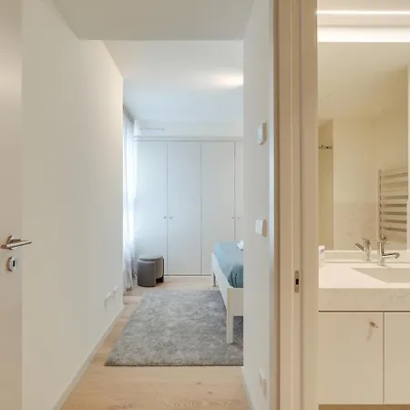 Premium Flat W/ Balcony & Pool By Hostwise דירה *