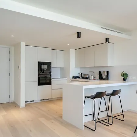 Premium Flat W/ Balcony & Pool By Hostwise